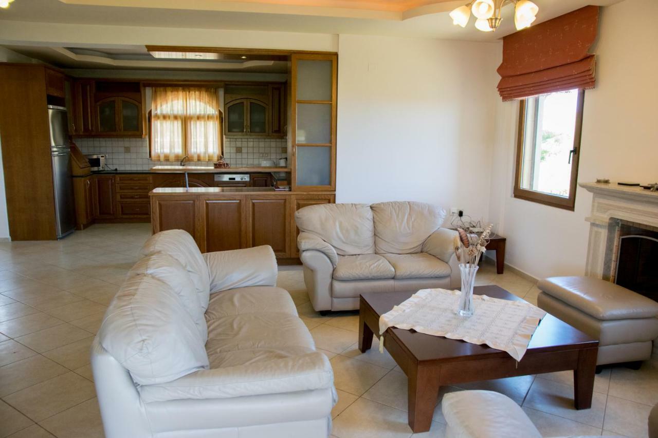 Villa Tinadora Ajía Triáda Kültér fotó